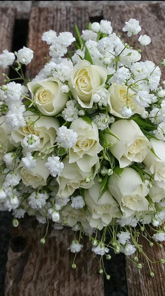 Winter Wedding Flowers
